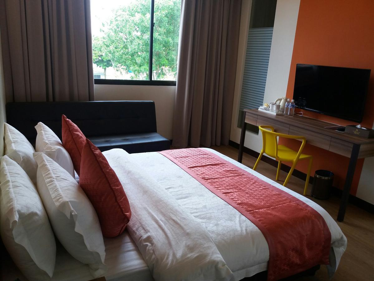 Memoire Hornbill Hotel Kuching Exterior foto